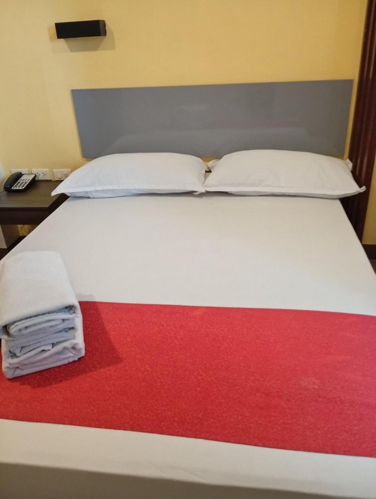 Mc Hotel Novaliches Caloocan ภายนอก รูปภาพ